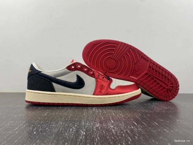 1 Retro Low OG Room Jordan Trophy Away 0103